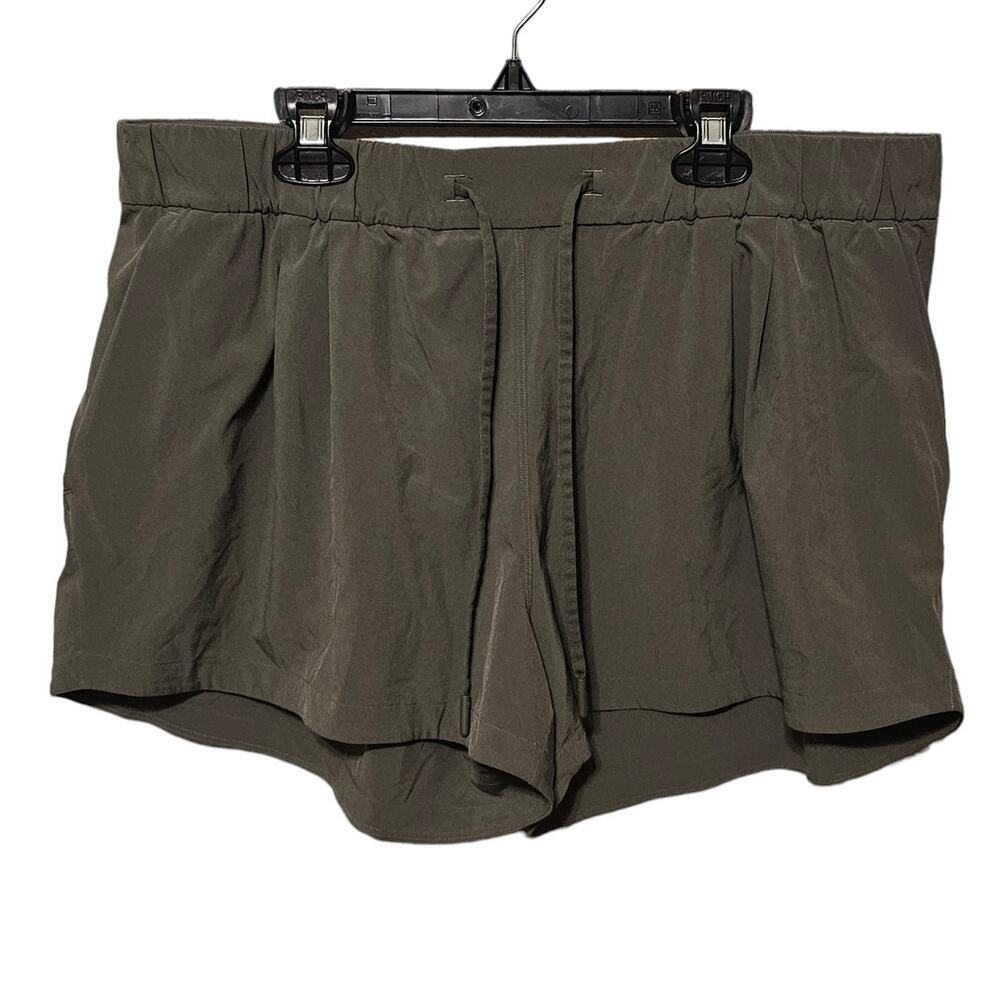 Lululemon Stroll at‎ Sundown Short 3" Grey Sage